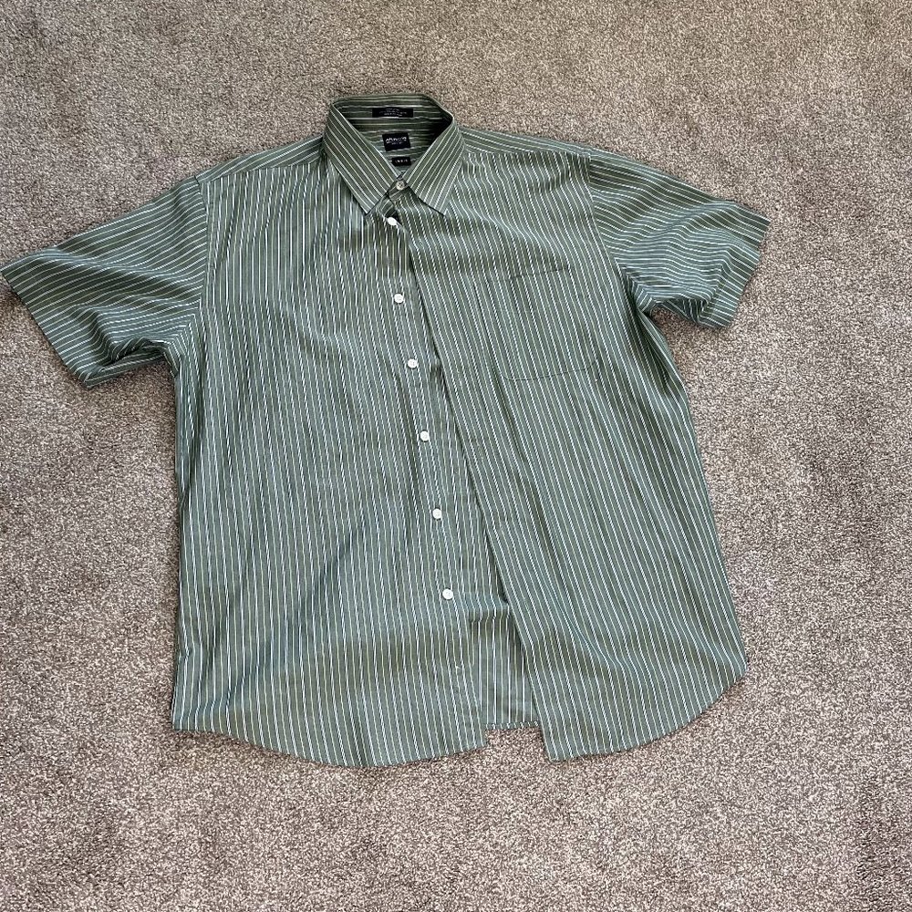 Arrow Short Sleeve Green Button Down